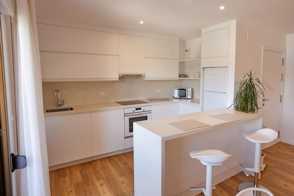 White Apartment O Vicedo